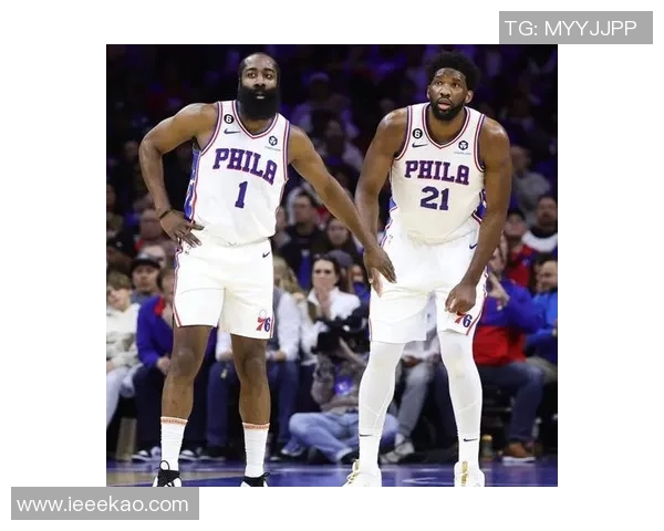 皮尔森与布加勒斯特星的激烈对决揭示了足球战术的新趋势与挑战 皮尔森与布加勒斯特星的激烈对决揭示了足球战术的新趋势与挑战